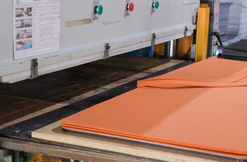 Hydraulic Punching and Cutting Machine