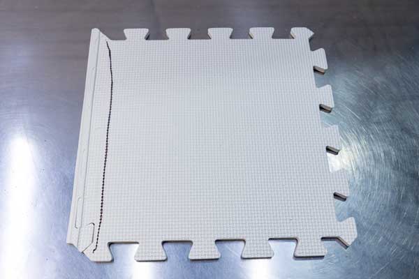 Quality Control for Foam Mats-Edge Whitening Light Edge-1